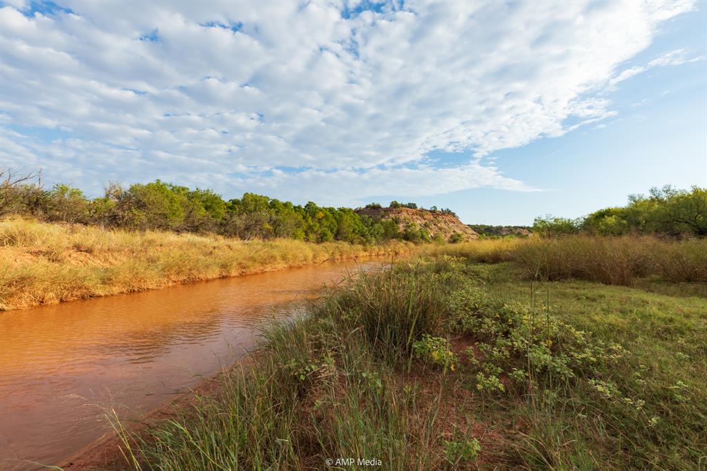 107 C R 107 Aspermont, TX 79502 - Photo 13 of 40 a view of lake and mountain