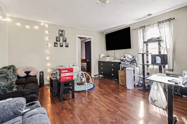 $160,000 | 925 Forest Park Avenue, Watervliet, MI 49098