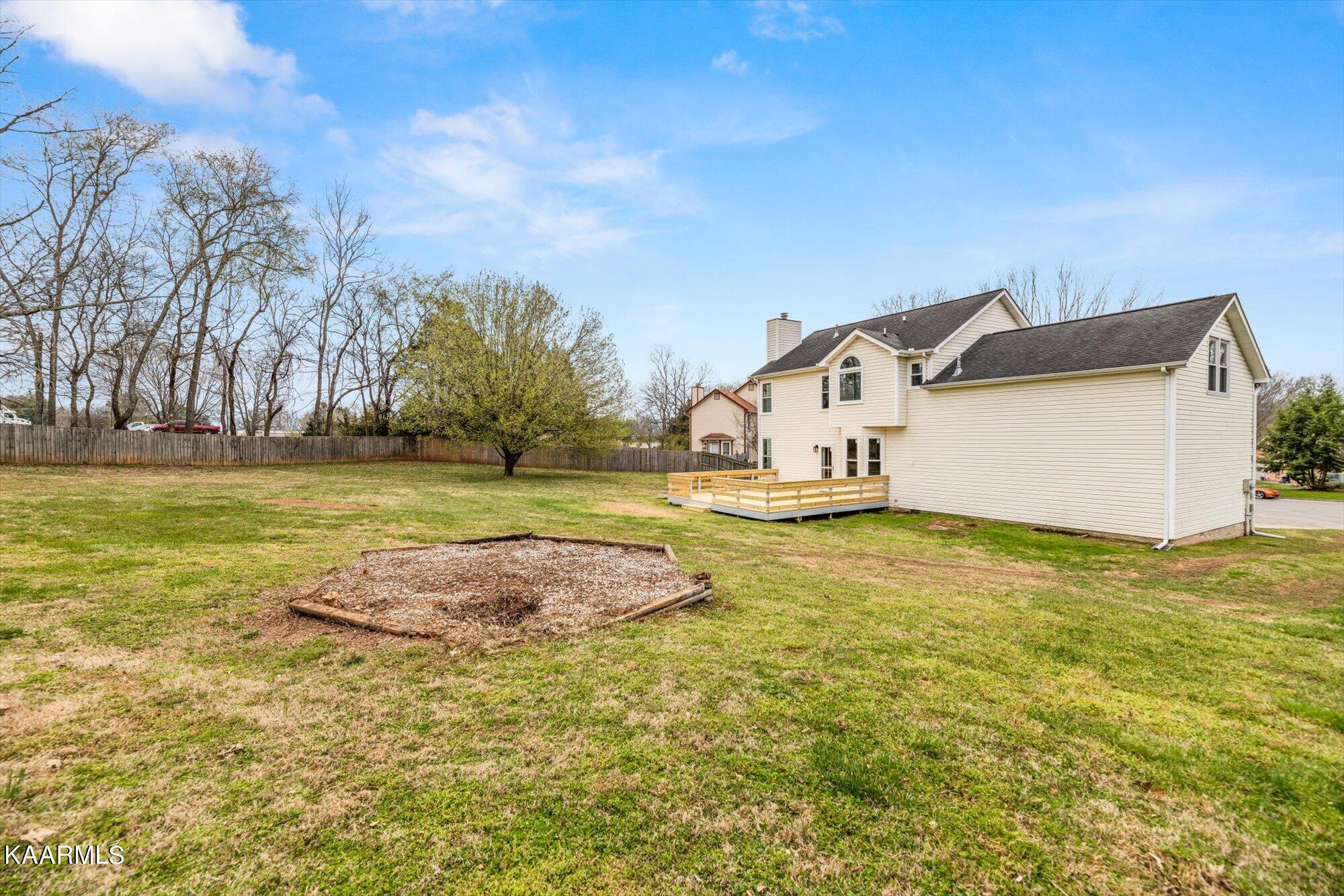 3700 Stonegate Lane Powell, TN 37849 - Photo 23 of 27 28-3700-Stonegate-Ln-Powell-TN-28