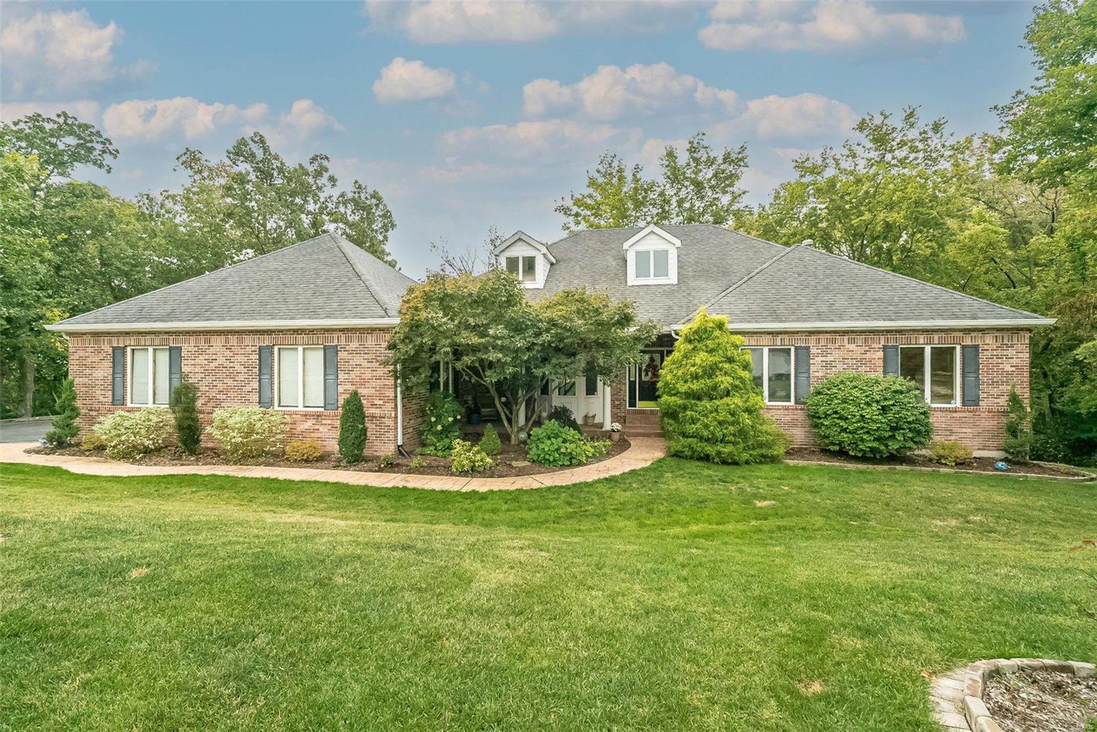697 Claremoor Pass Weldon Spring, MO 63304 - Photo 3 of 77 Gallery Image 3