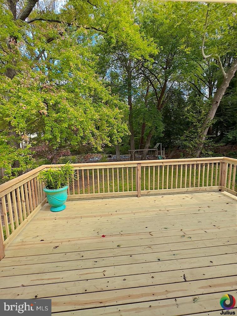 12 Roe Lane Arnold, MD 21012 - Photo 34 of 37 Brand New Deck