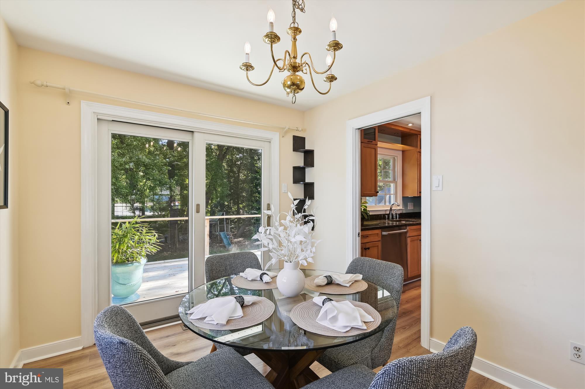 12 Roe Lane Arnold, MD 21012 - Photo 7 of 37 Bright Space for Dining