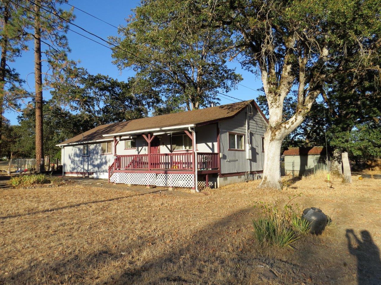 100 Mason Road Eagle Point, OR 97524 - Photo 1 of 22 Primary Photo