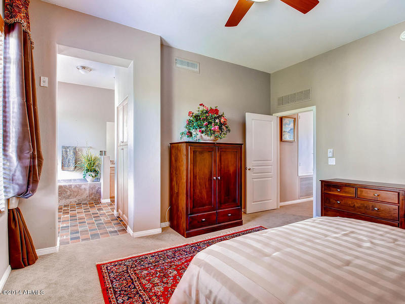 4488 East Thomas Road, Unit 3004 Phoenix, AZ 85018 - Photo 7 of 12 Master Bedroom 2