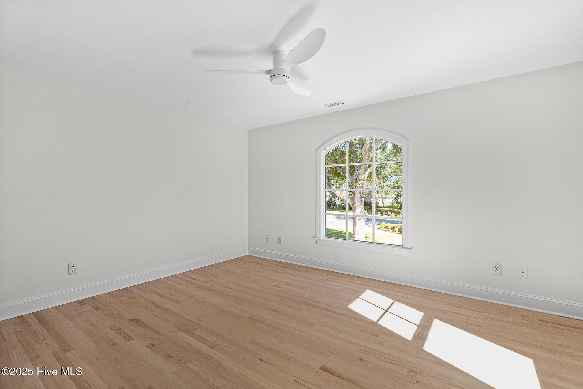 2404 Ocean Point Place Wilmington, NC 28405 - Photo 42 of 66 OceanPoint2404-14brL33A5292-CR2