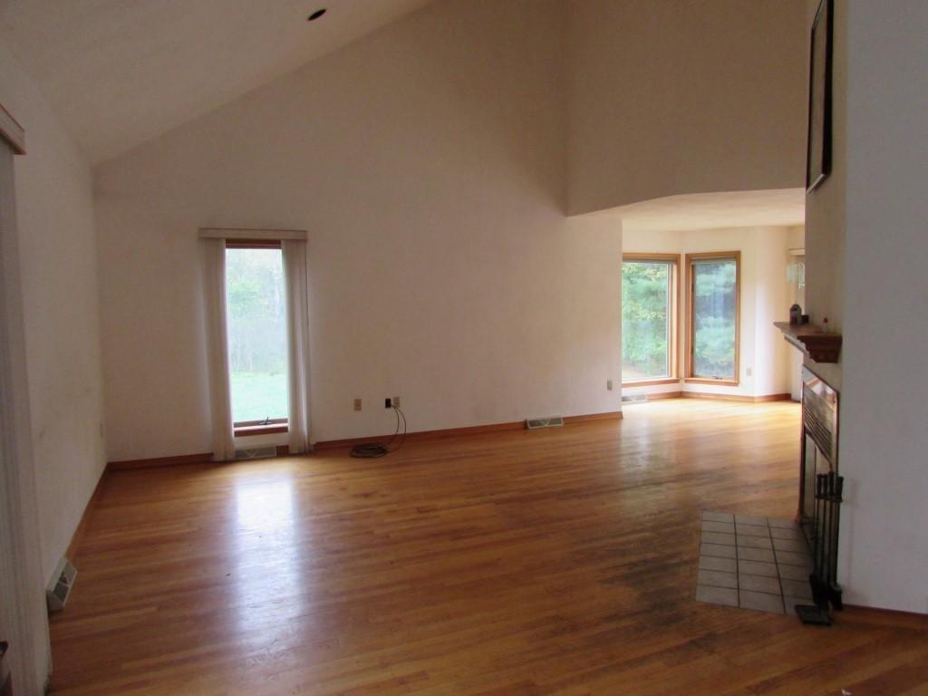 297 Foster Road Vestal, NY 13850 - Photo 3 of 19 Gallery Image 3
