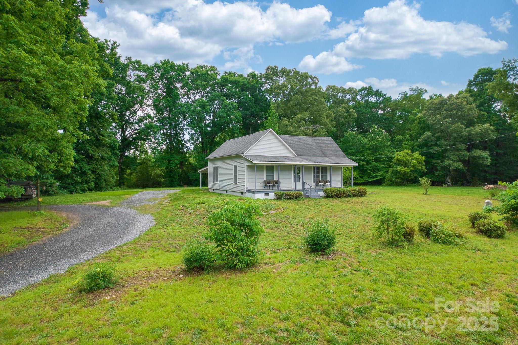 2126 Robby Drive Maiden, NC 28650 - Photo 12 of 45 Gallery Image 12