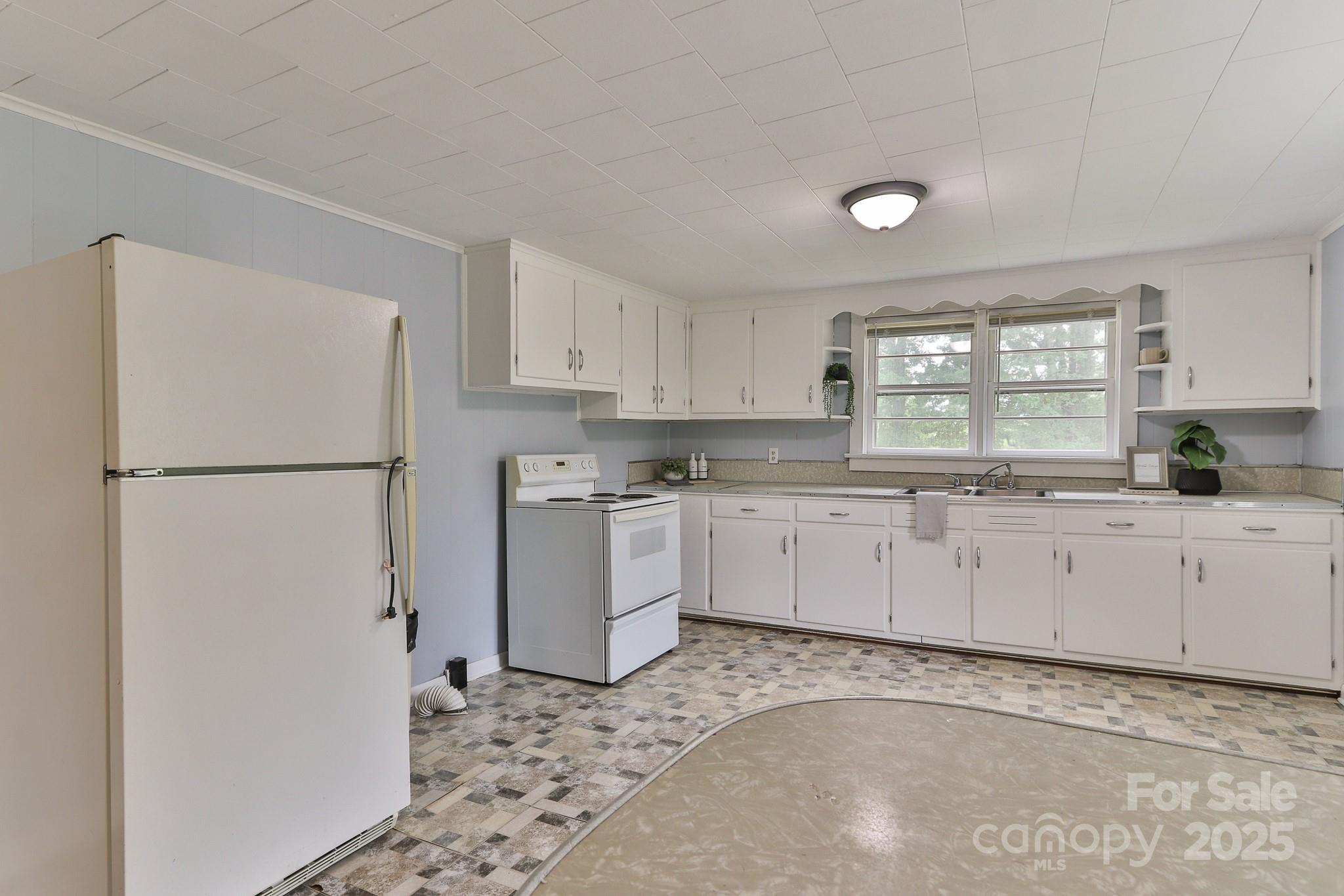 2126 Robby Drive Maiden, NC 28650 - Photo 39 of 45 Gallery Image 39