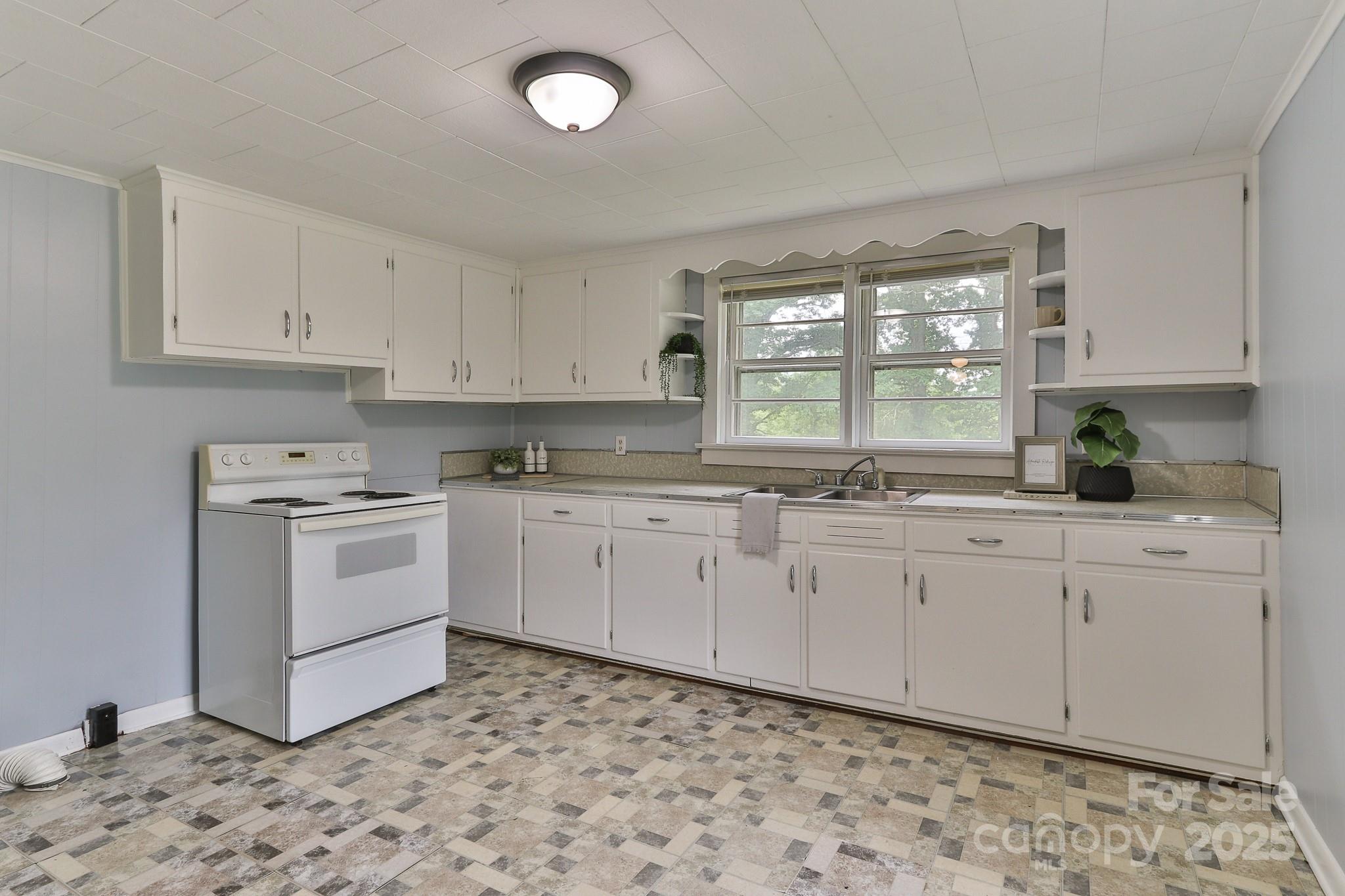 2126 Robby Drive Maiden, NC 28650 - Photo 40 of 45 Gallery Image 40