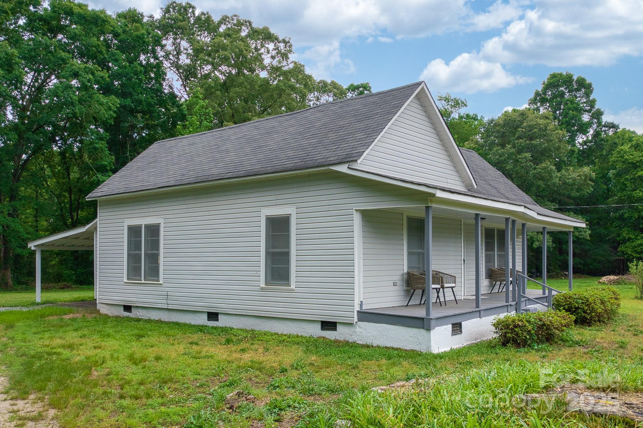 2126 Robby Drive Maiden, NC 28650 - Photo 5 of 45 Gallery Image 5