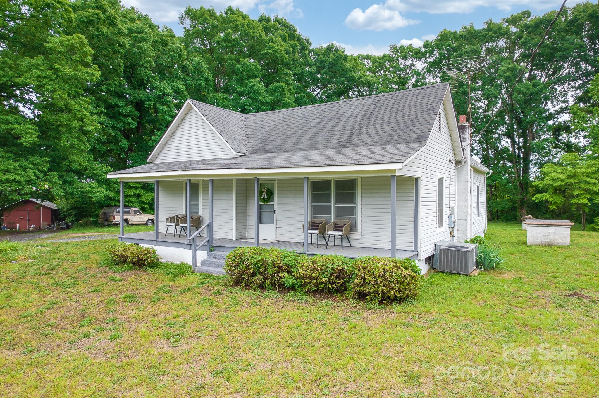 2126 Robby Drive Maiden, NC 28650 - Photo 8 of 45 Gallery Image 8
