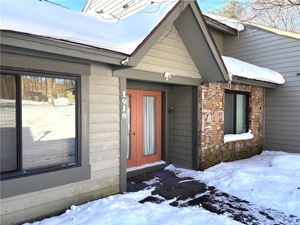 1918 South Ridge Court Hidden Valley, PA 15502 - Photo 2 of 41 a front view of a house