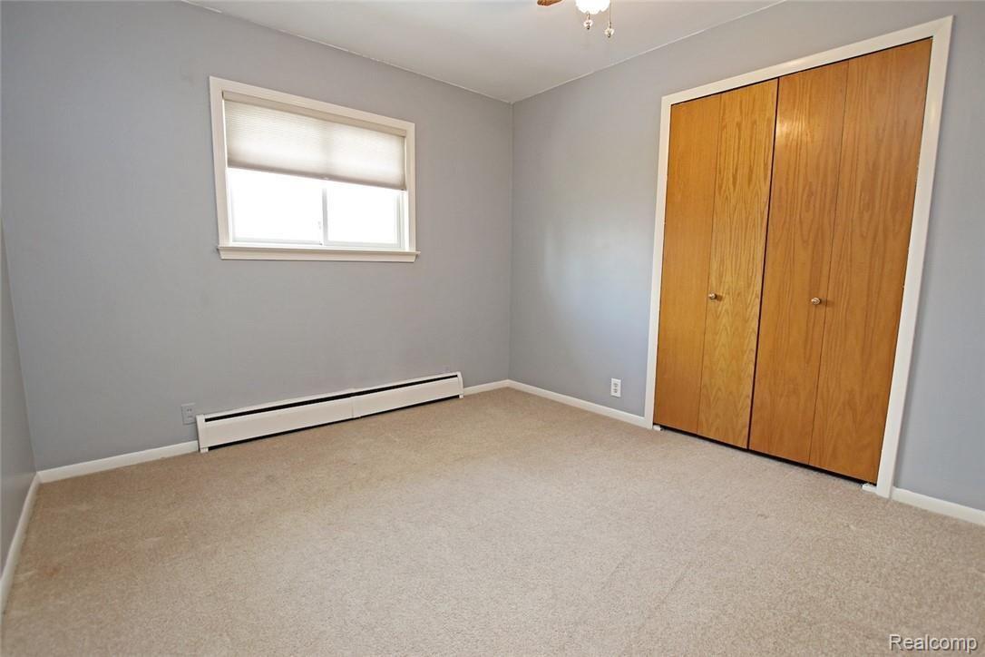 12254 Hill Road Goodrich, MI 48438 - Photo 15 of 52 15) Bedroom 1.jpg