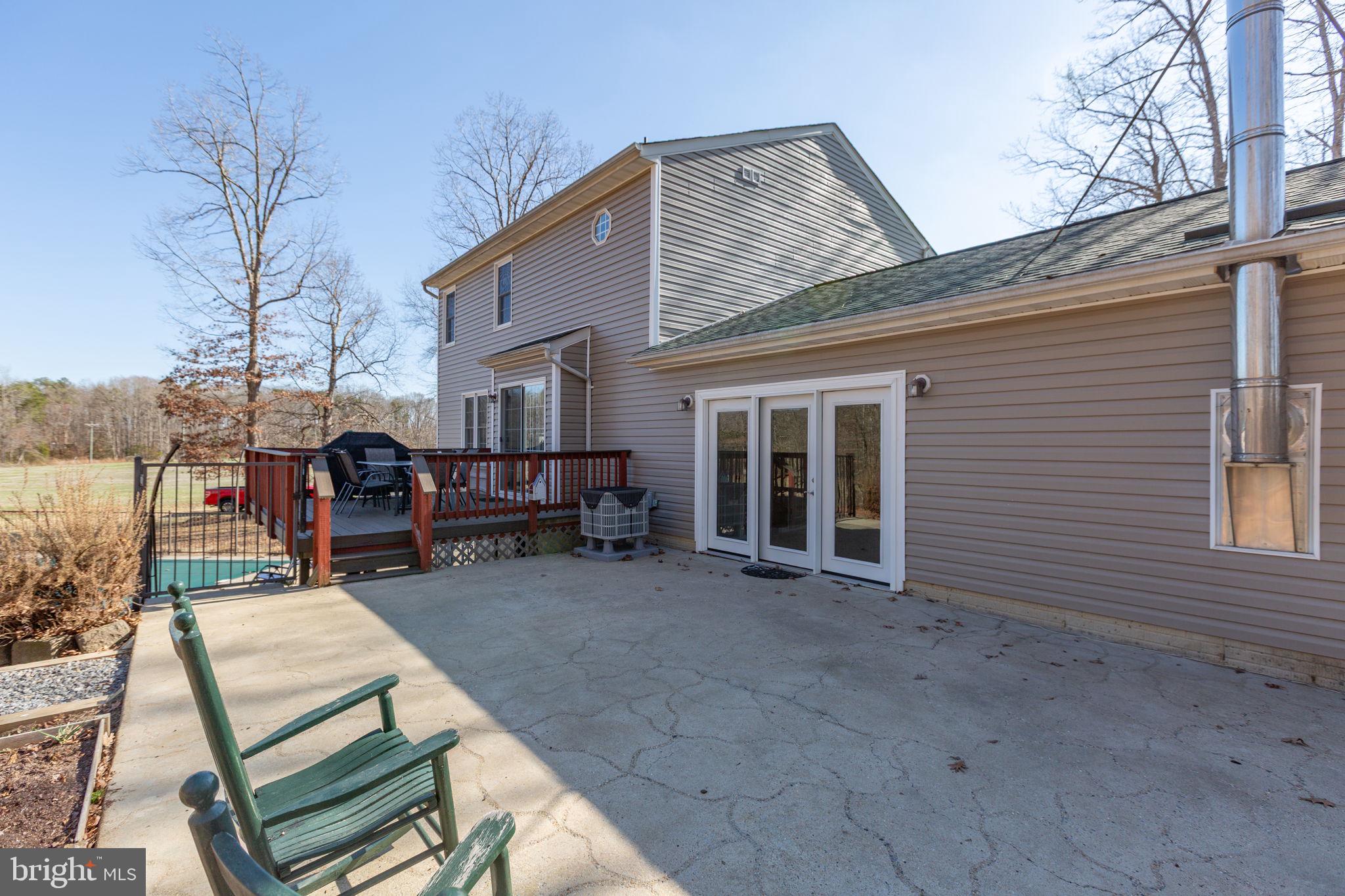 5825 Morris Road Spotsylvania, VA 22551 - Photo 57 of 120 Back patio