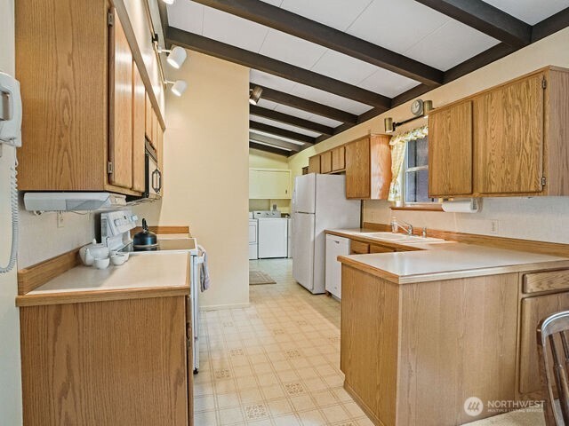 16632 15th Avenue Southwest Seattle, WA 98166 - Photo 23 of 37