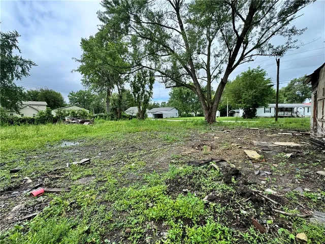 $49,900 | 35 West 3rd Street, Adrian, MO 64720