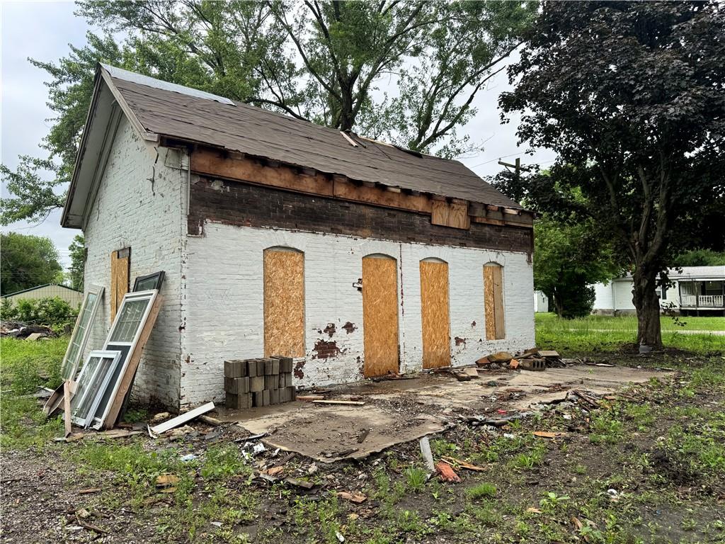 35 West 3rd Street Adrian, MO 64720 - Photo 5 of 5