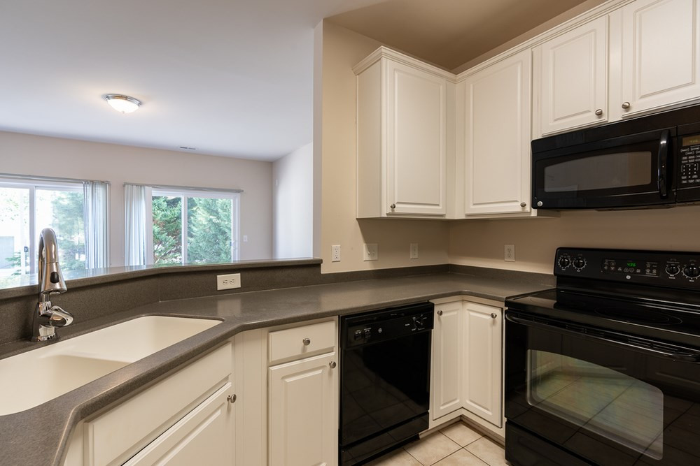 7039 Racine Way Raleigh, NC 27615 - Photo 11 of 30 Kitchen