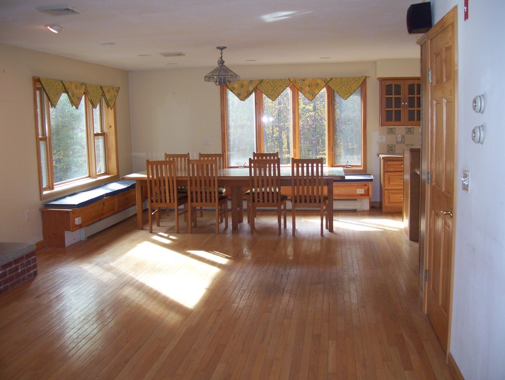 910 Old Keene Road Athol, MA 01331 - Photo 4 of 29 Gallery Image 4