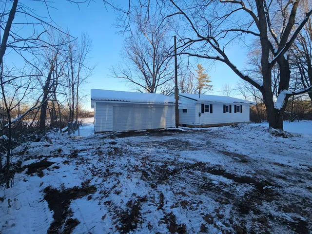 $300,000 | 4725 East Sager Road, Hastings, MI 49058