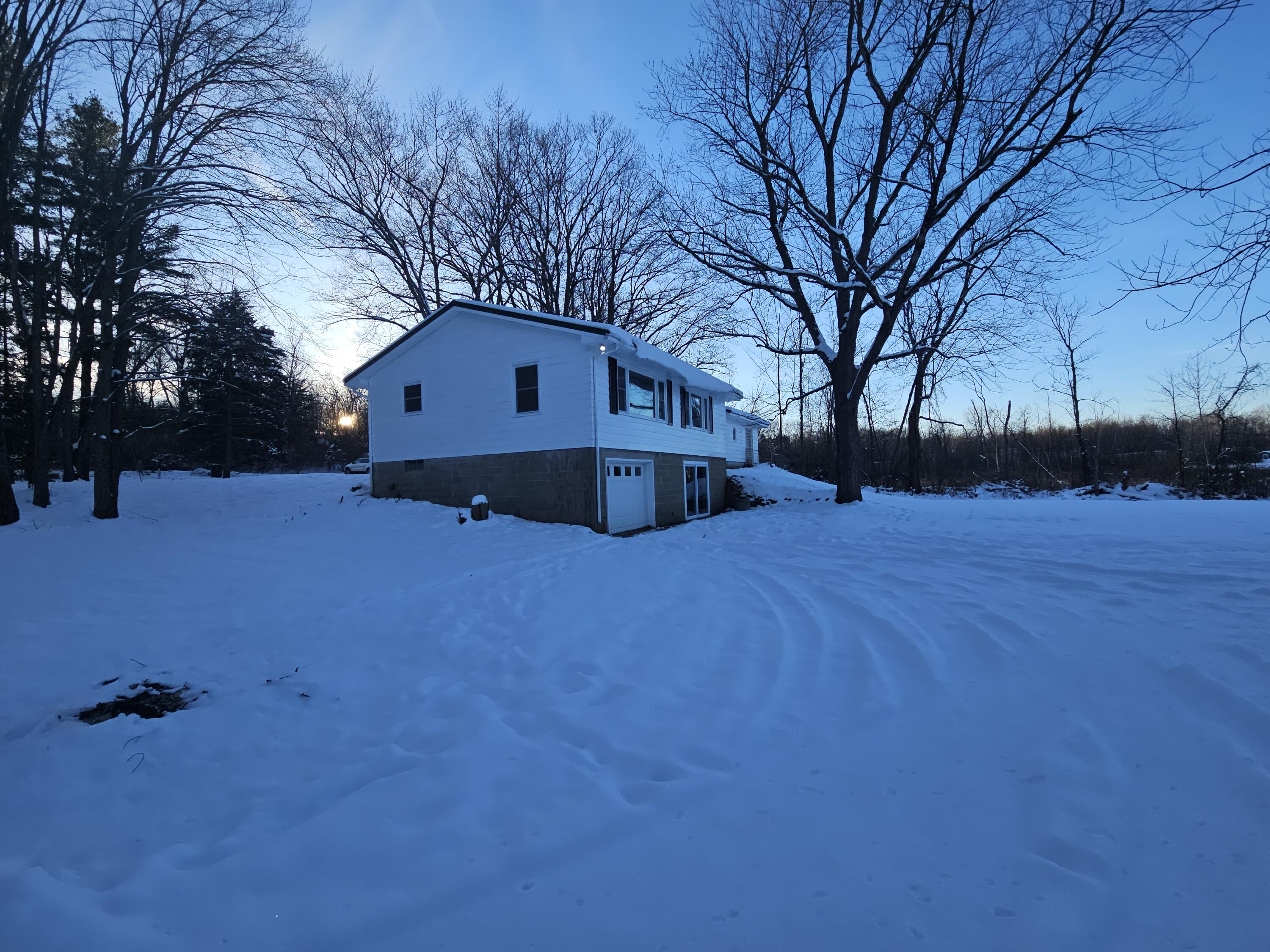 4725 East Sager Road Hastings, MI 49058 - Photo 40 of 61 20251208_161847