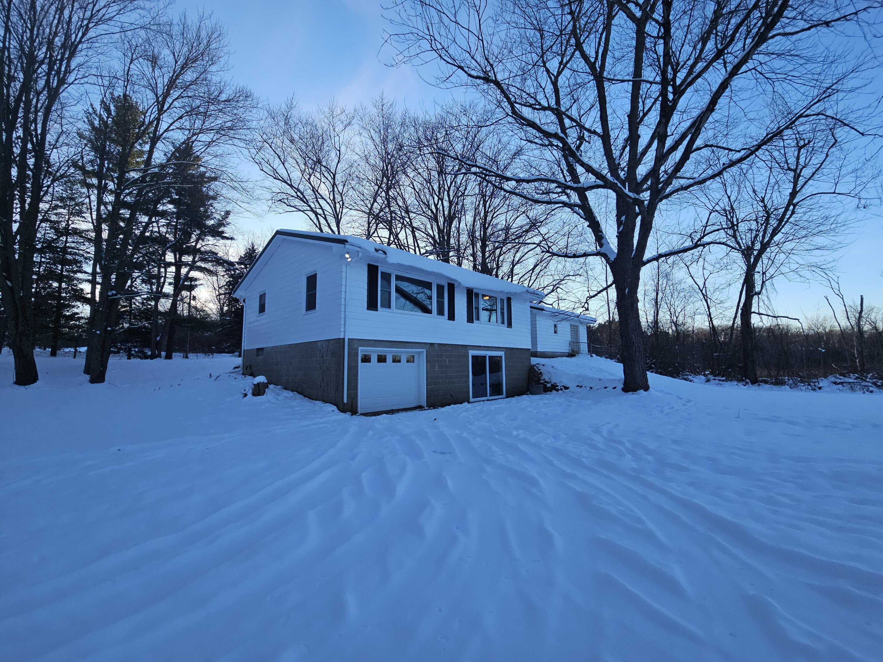4725 East Sager Road Hastings, MI 49058 - Photo 43 of 61 20251208_161903