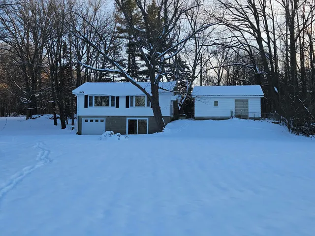 $300,000 | 4725 East Sager Road, Hastings, MI 49058