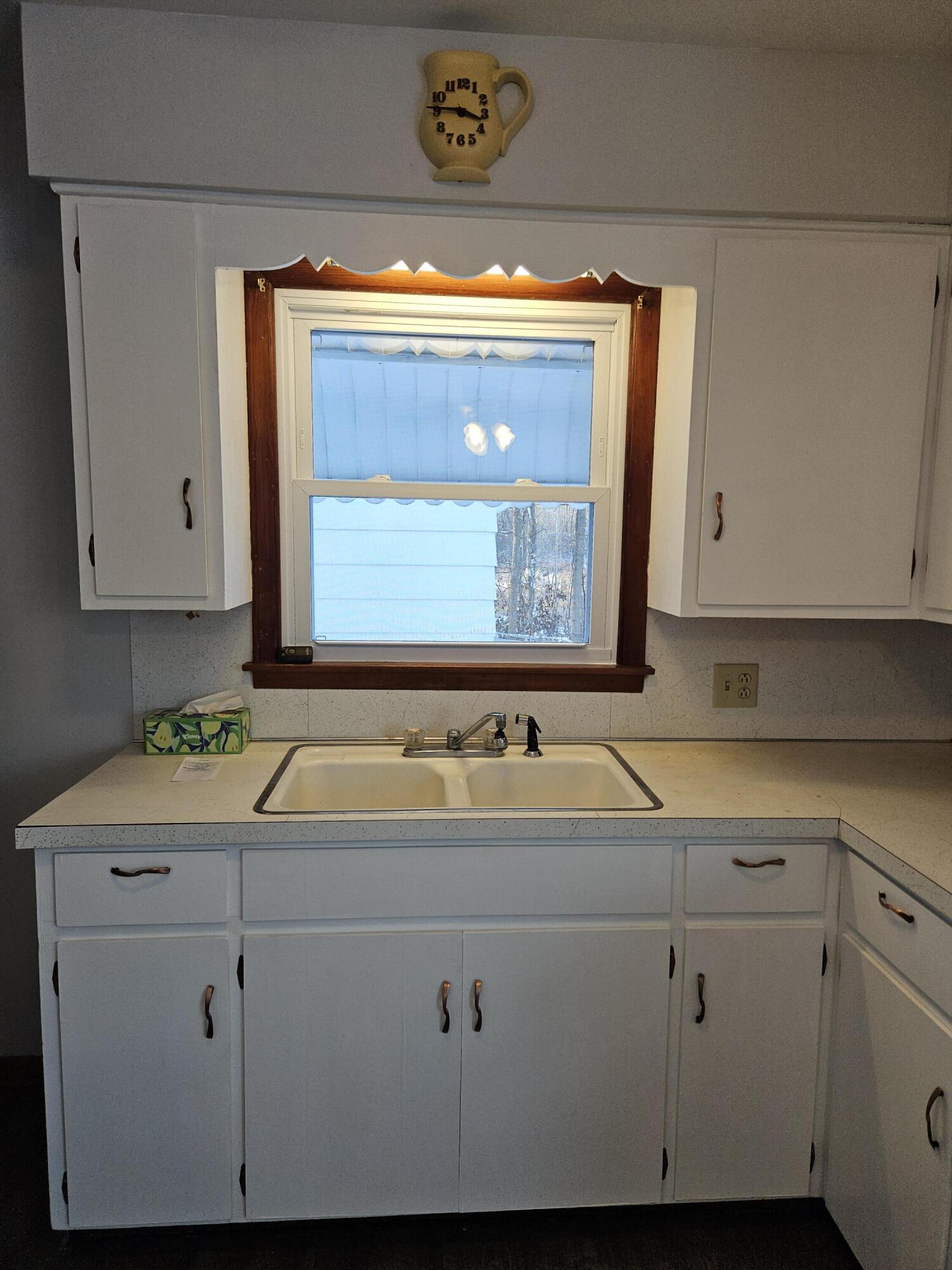 4725 East Sager Road Hastings, MI 49058 - Photo 6 of 61 20251208_155159