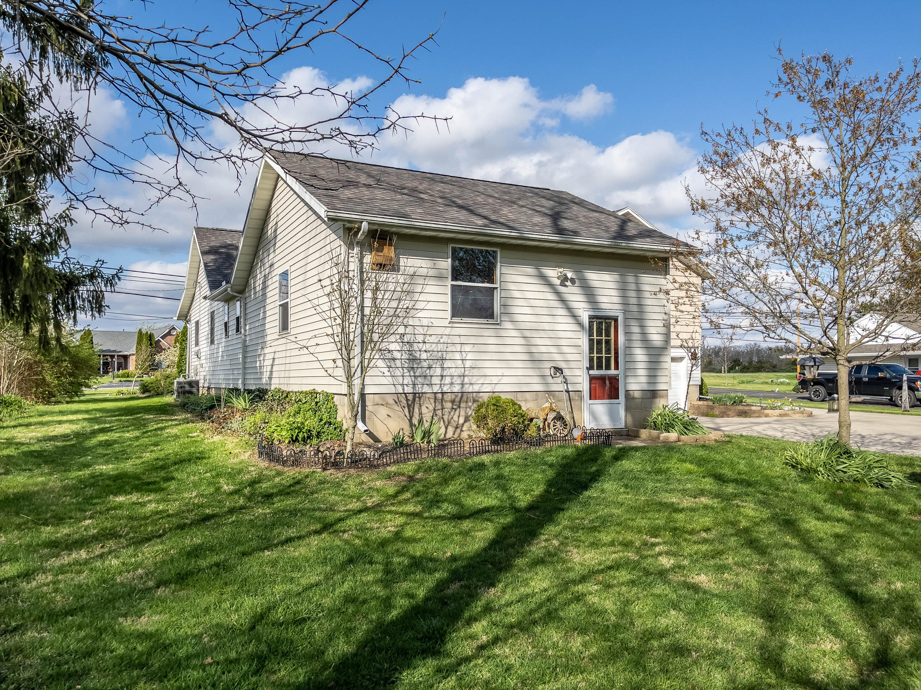 679 Shrine Road Springfield, OH 45504 - Photo 16 of 90