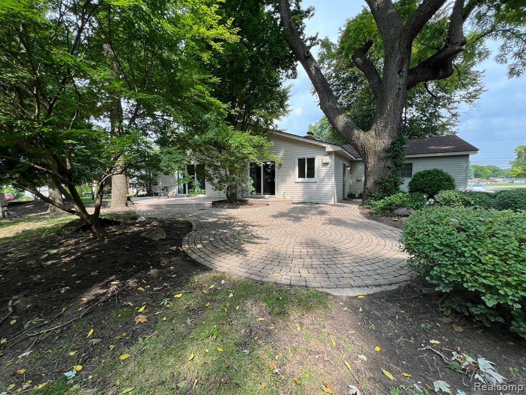 2575 West Auburn Road Rochester Hills, MI 48309 - Photo 43 of 51