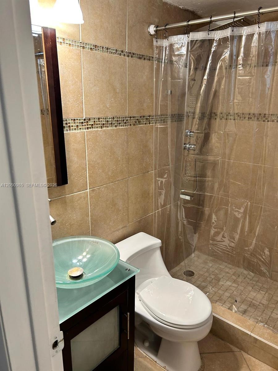 1441 Lincoln Road, Unit 214 Miami Beach, FL 33139 - Photo 5 of 9