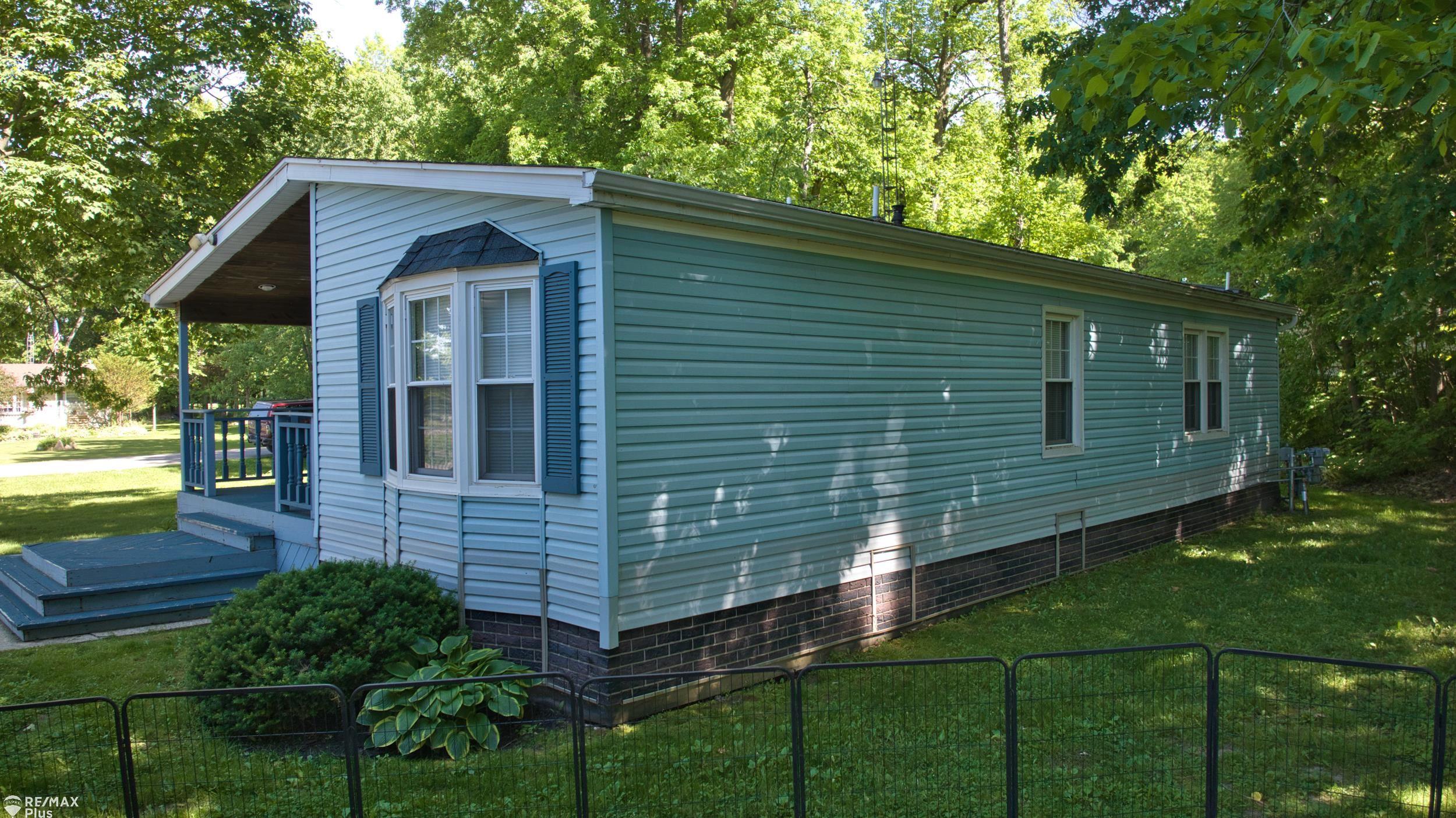 1926 New Rochelle Drive Lapeer, MI 48446 - Photo 8 of 62