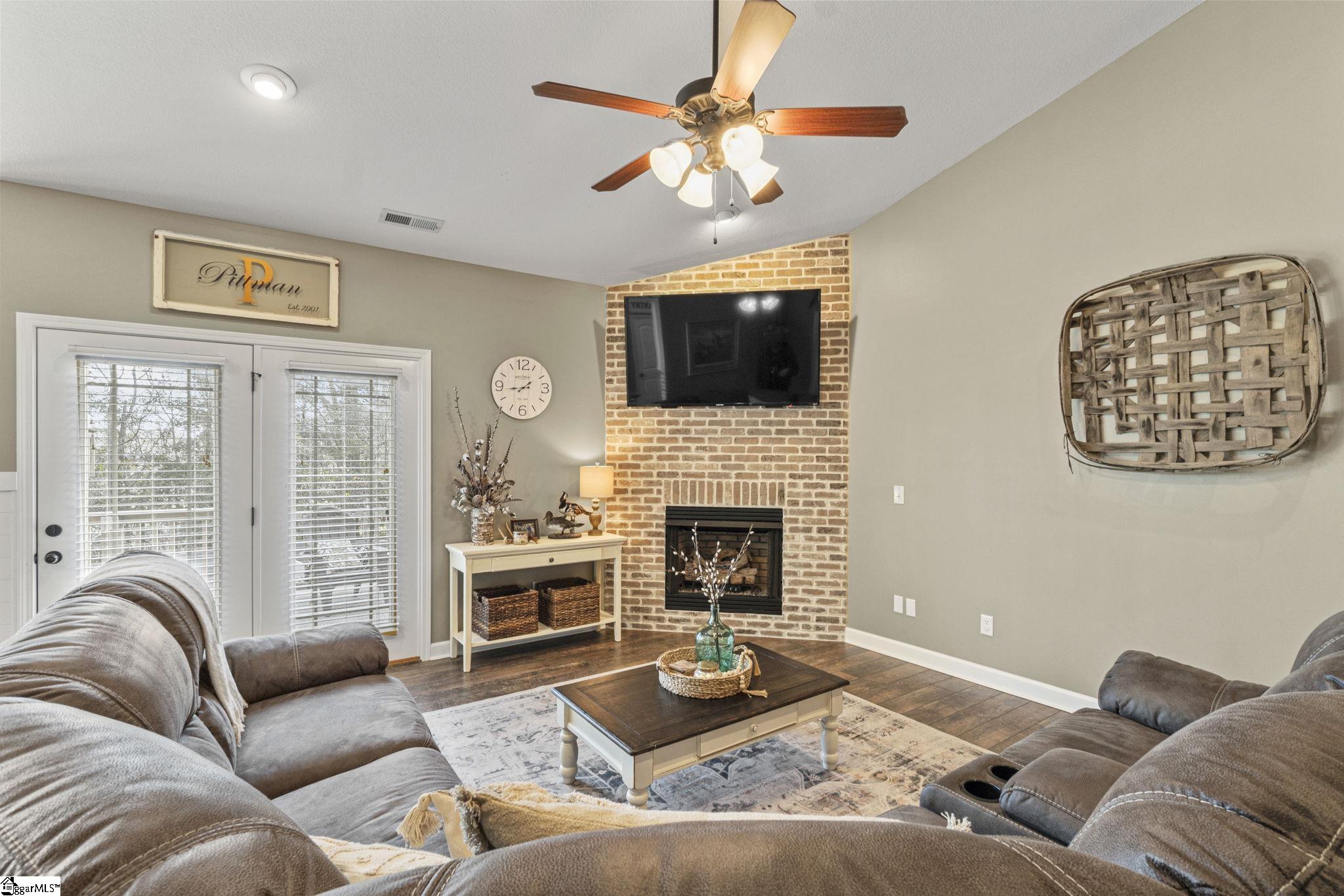 4076 Berry Mill Road Greer, SC 29651 - Photo 3 of 36