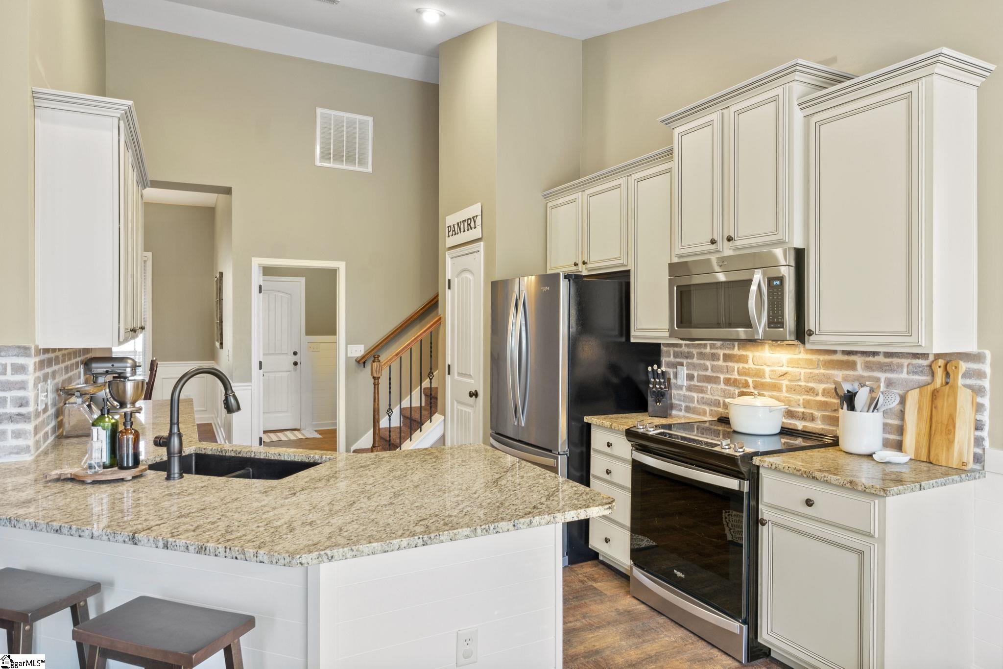 4076 Berry Mill Road Greer, SC 29651 - Photo 7 of 36