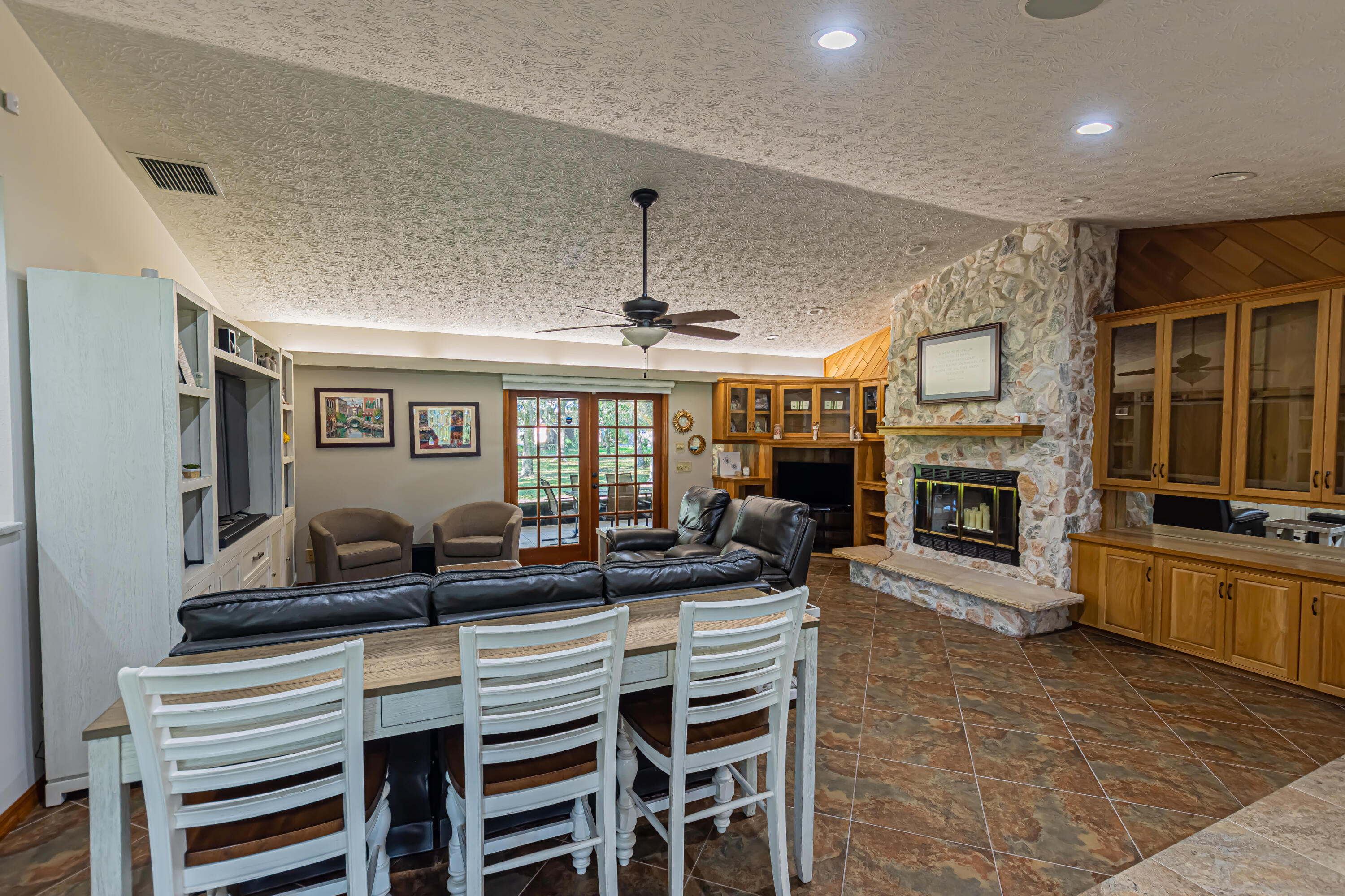 1155 South Jenkins Road Fort Pierce, FL 34947 - Photo 4 of 45 DSC_9360-HDR