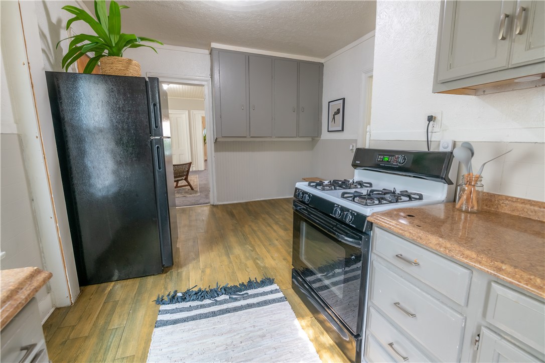 166 Reynolds Street Rochester, NY 14608 - Photo 10 of 25