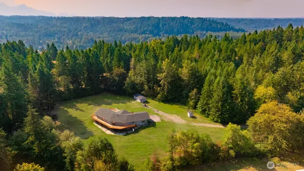 $1,750,000 | 34210 206th Avenue Southeast, Auburn, WA 98092
