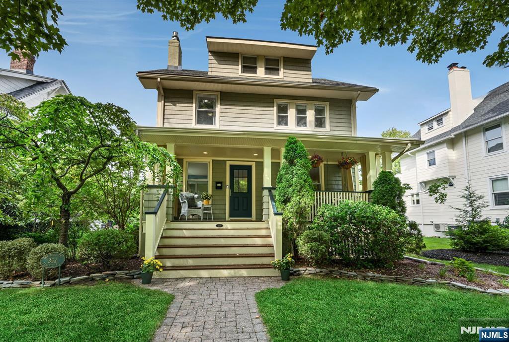 353 Franklin Avenue Ridgewood, NJ 07450 - Photo 1 of 32 Gallery Image 1