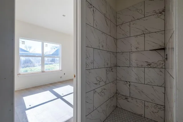 $359,900 | 2510 Oxford Avenue, Fort Worth, TX 76106