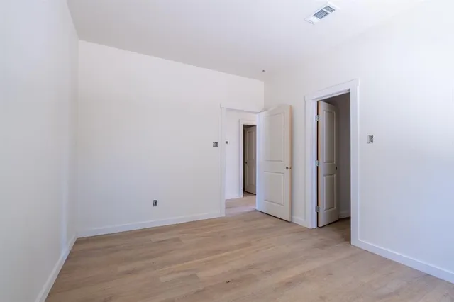 $359,900 | 2510 Oxford Avenue, Fort Worth, TX 76106