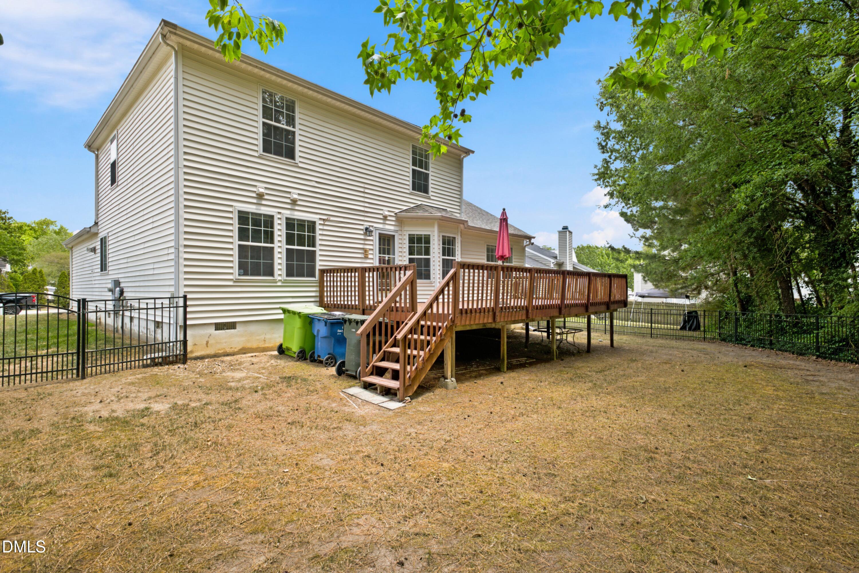 2209 Hatton Way Raleigh, NC 27604 - Photo 25 of 30