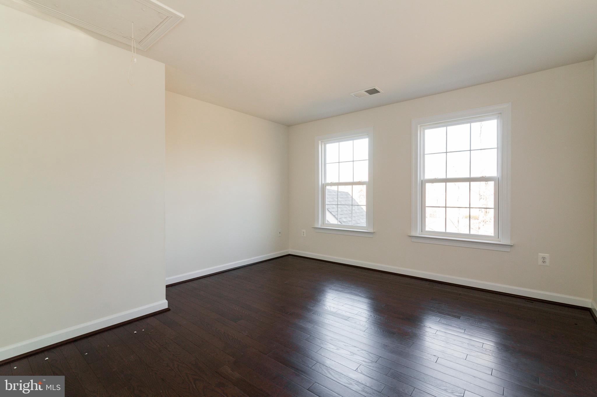 1076 Decatur Road Stafford, VA 22554 - Photo 15 of 37 Gallery Image 15