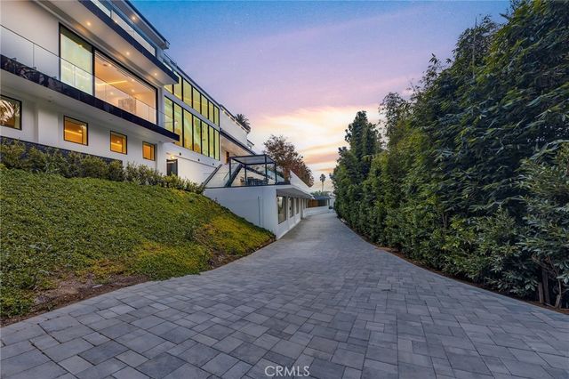 $39,950,000 | 677 Nimes Road, Los Angeles, CA 90077