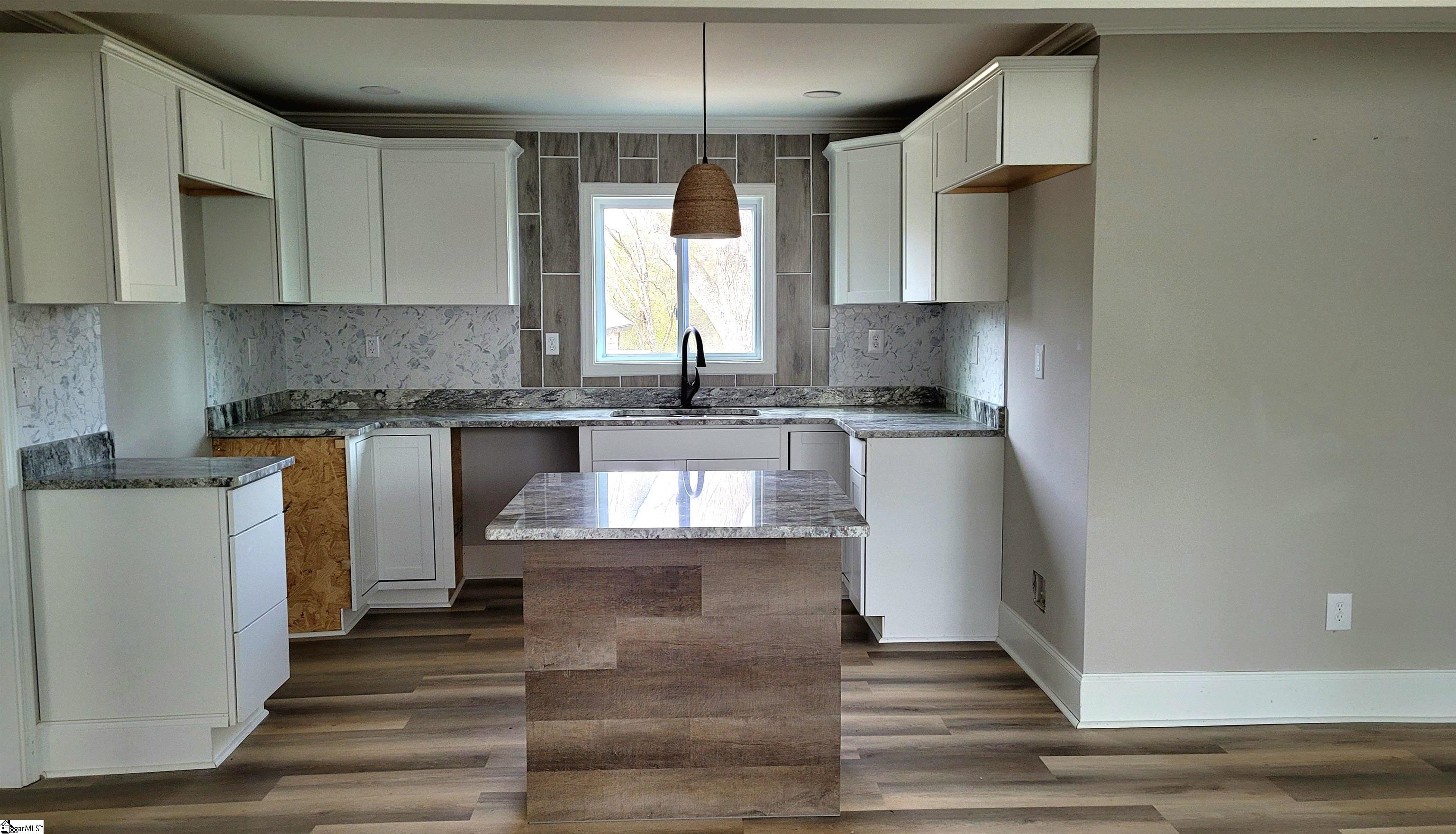 6011 Parris Bridge Road Chesnee, SC 29323 - Photo 3 of 20