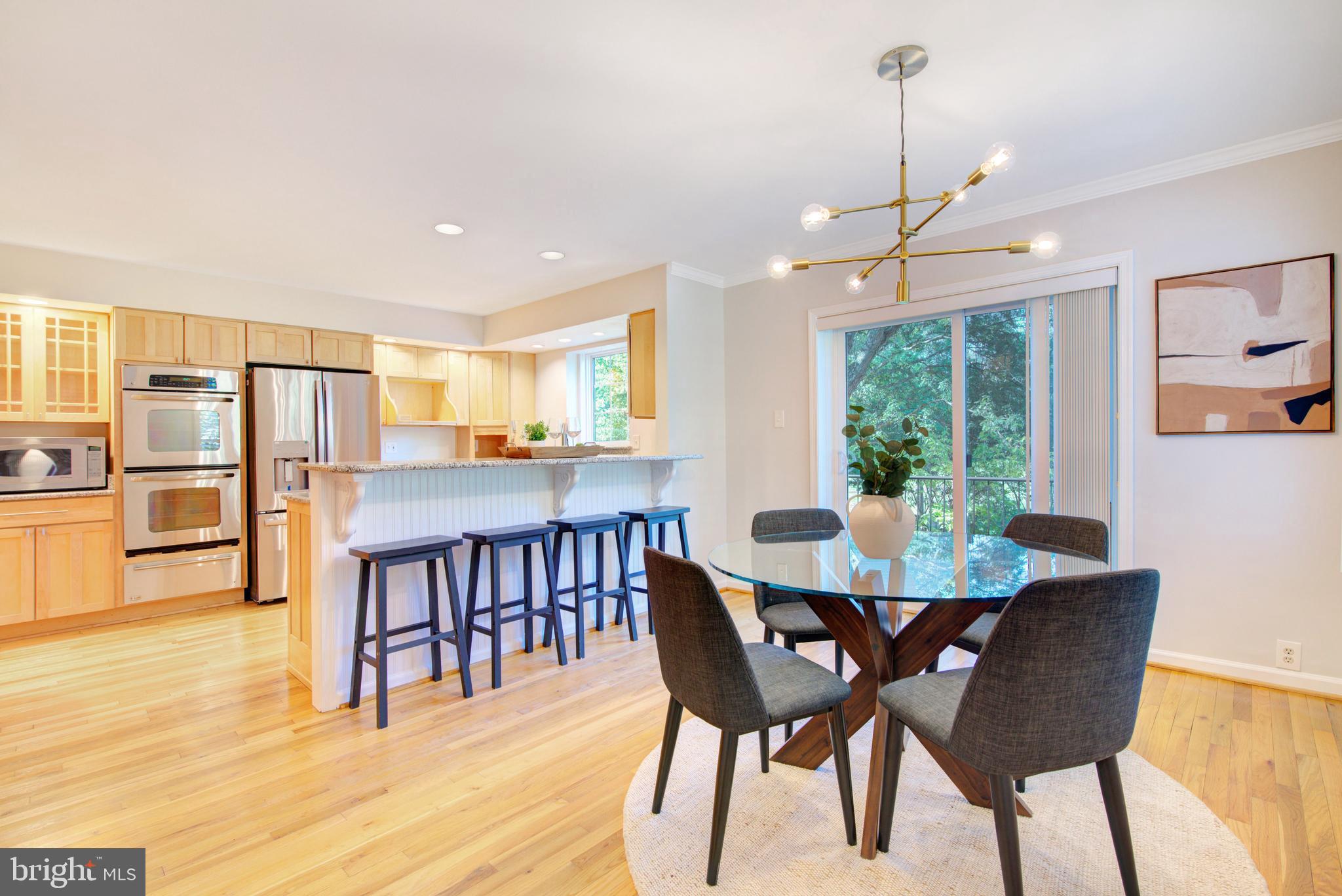 2128 Golf Course Drive Reston, VA 20191 - Photo 17 of 105 Seating at bar and breakfast room