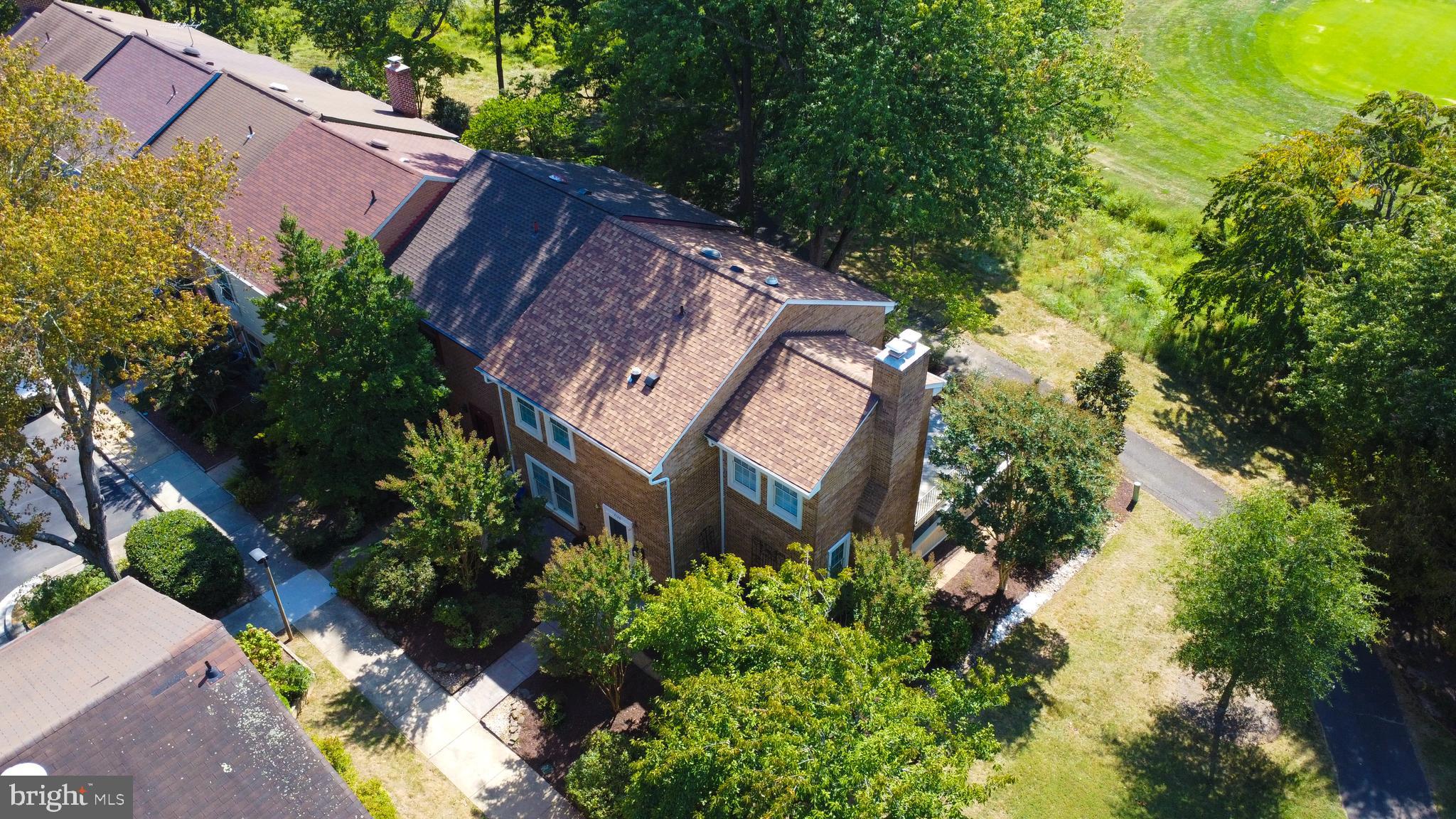 2128 Golf Course Drive Reston, VA 20191 - Photo 76 of 105 Privacy and Convenience!