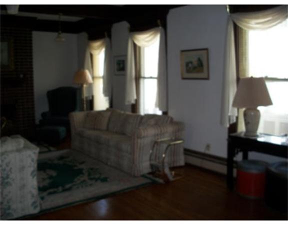 45 Warner Street Springfield, MA 01108 - Photo 8 of 19