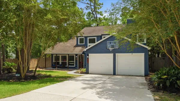 $429,500 | 247 Sandpebble Drive, The Woodlands, TX 77381