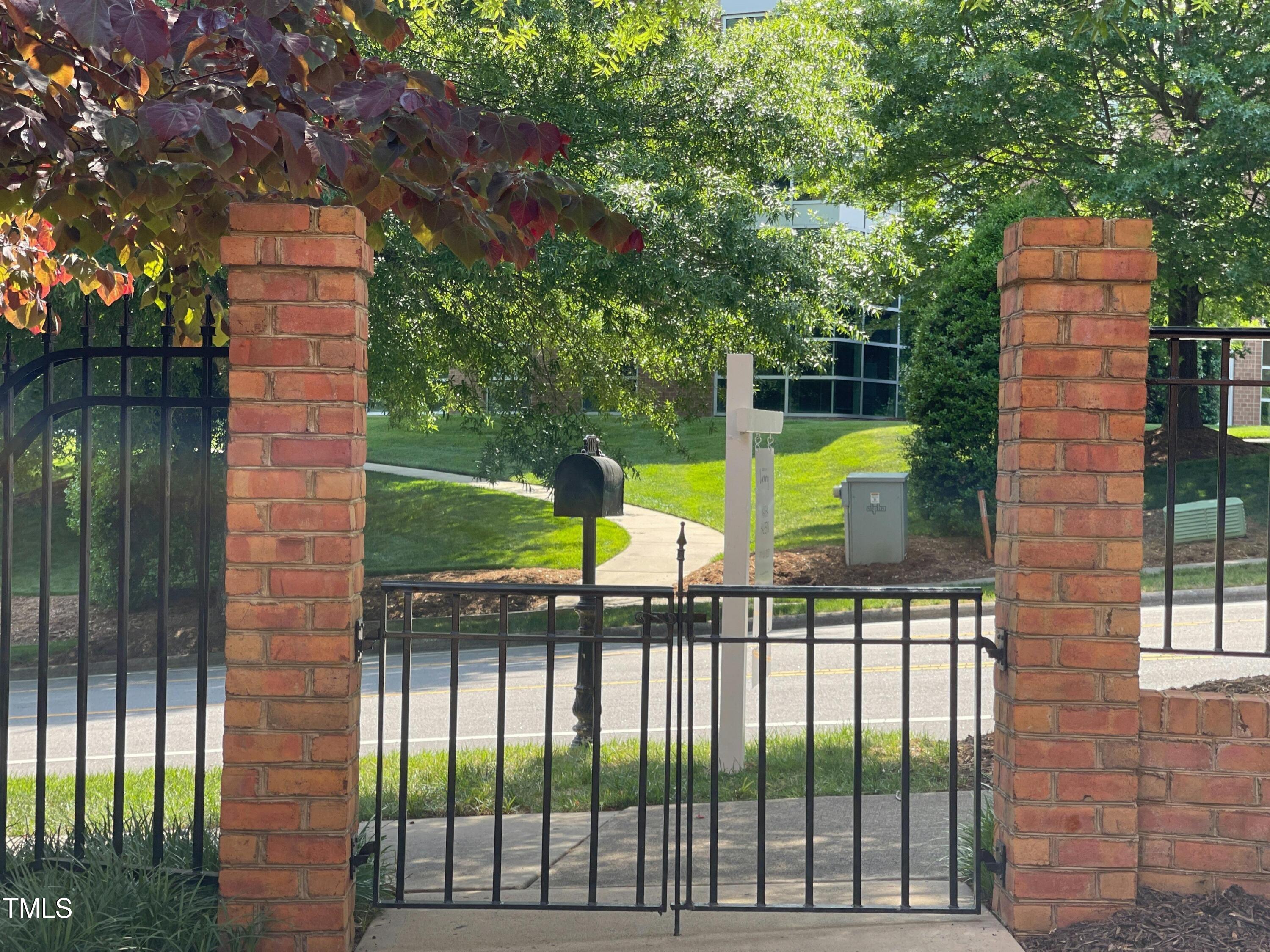 212 West Barbee Chapel Road Chapel Hill, NC 27517 - Photo 4 of 75 003-463593-IMG_5011_13334533