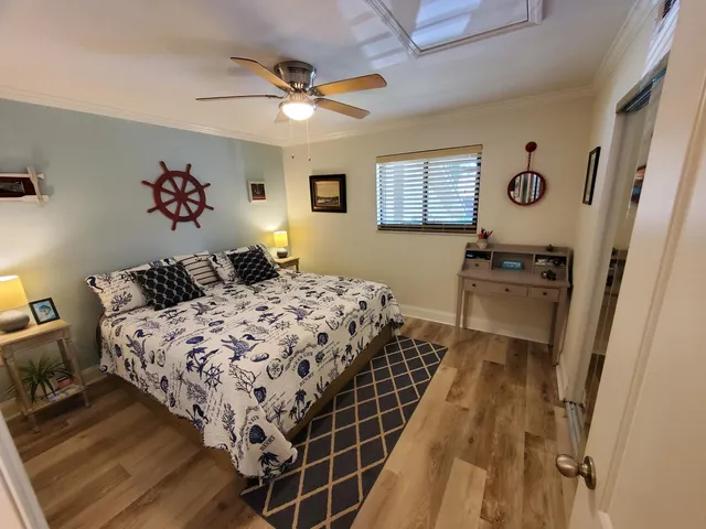 $279,999 | 1600 Northeast Dixie Highway, Unit 11202, Jensen Beach, FL 34957